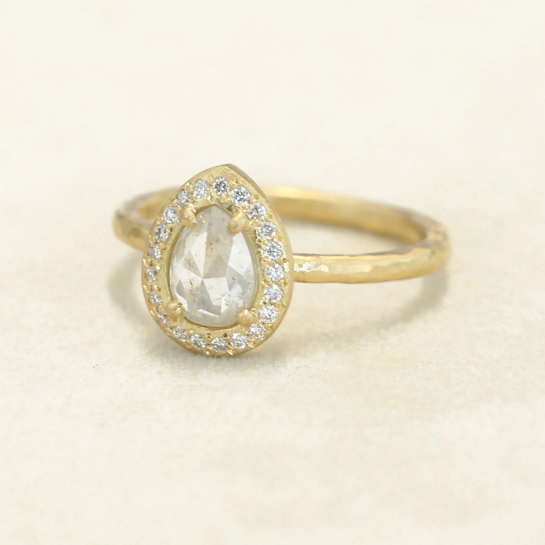 0.94ct icy Grey diamond ring