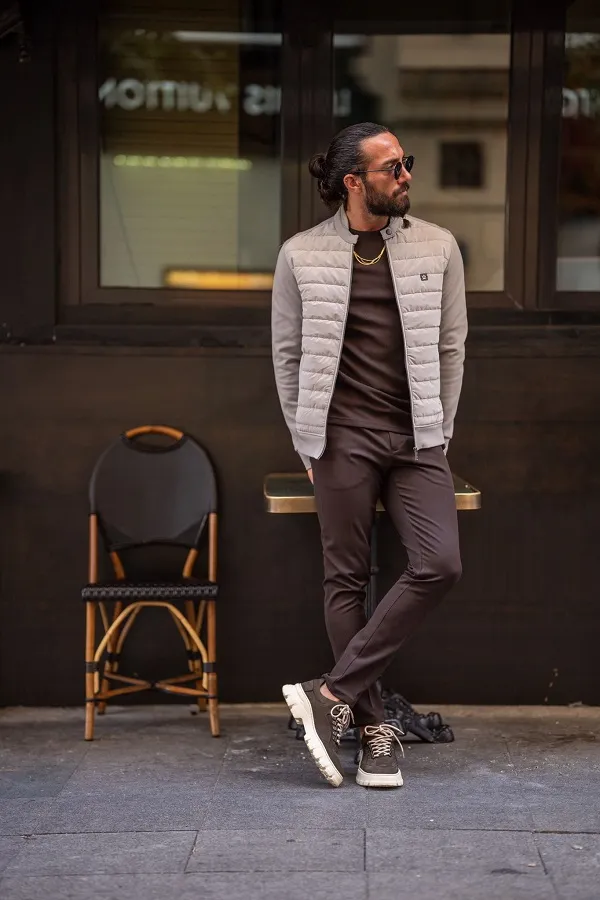 Beige Slim Fit Zipper Coat by gentwith