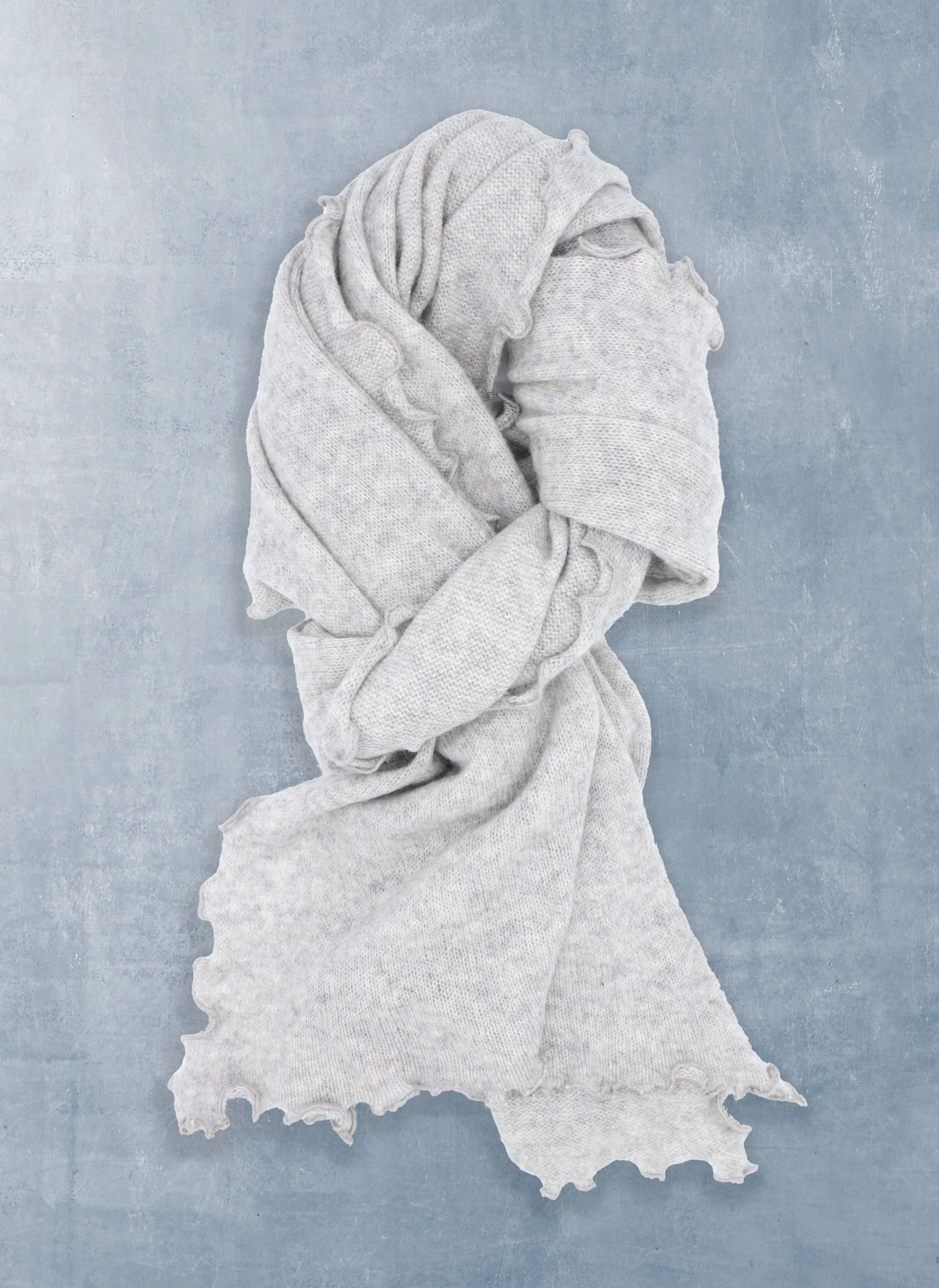 Collina Cashmere Wave Shaped Scarf in Light Grey