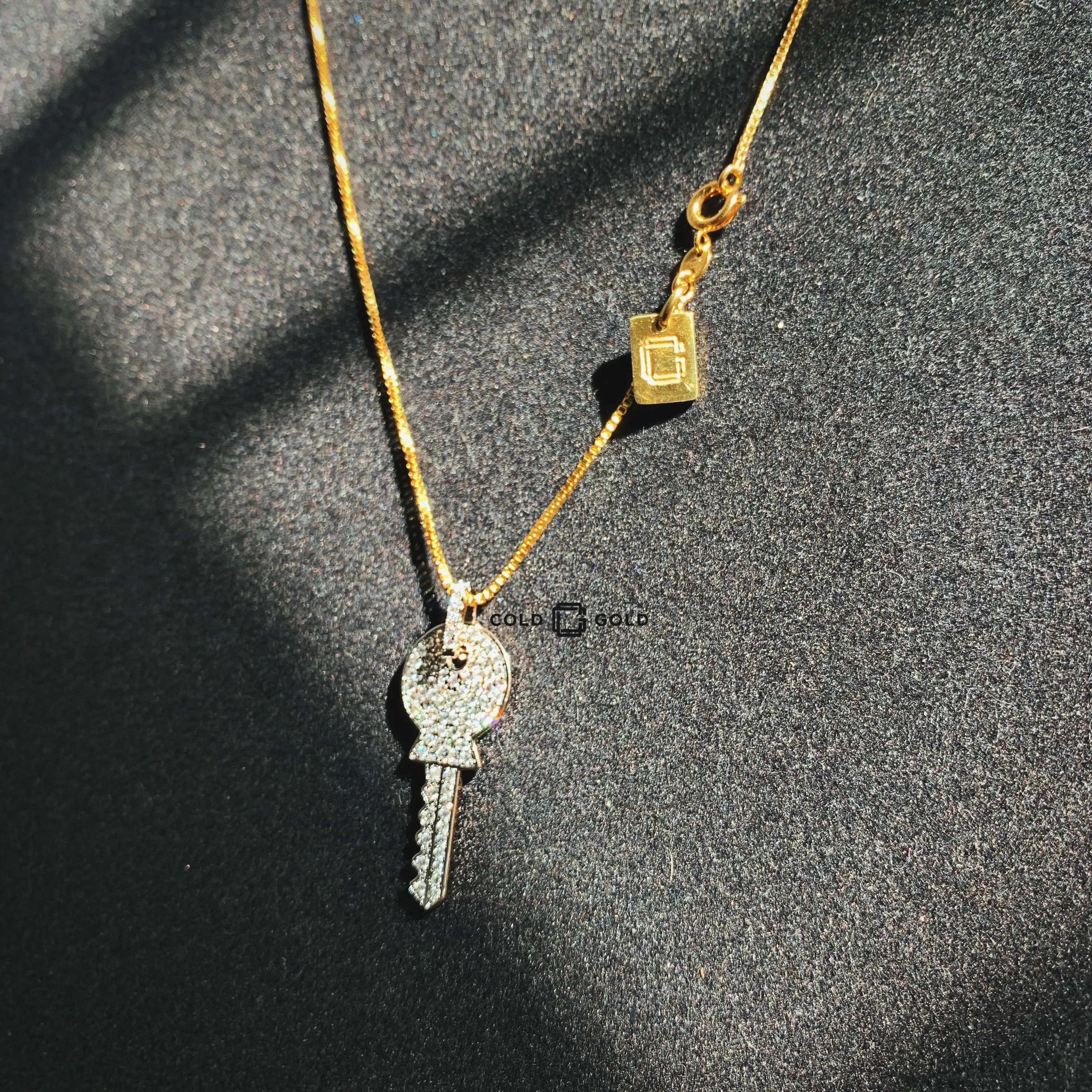 Diamond Key 🔐