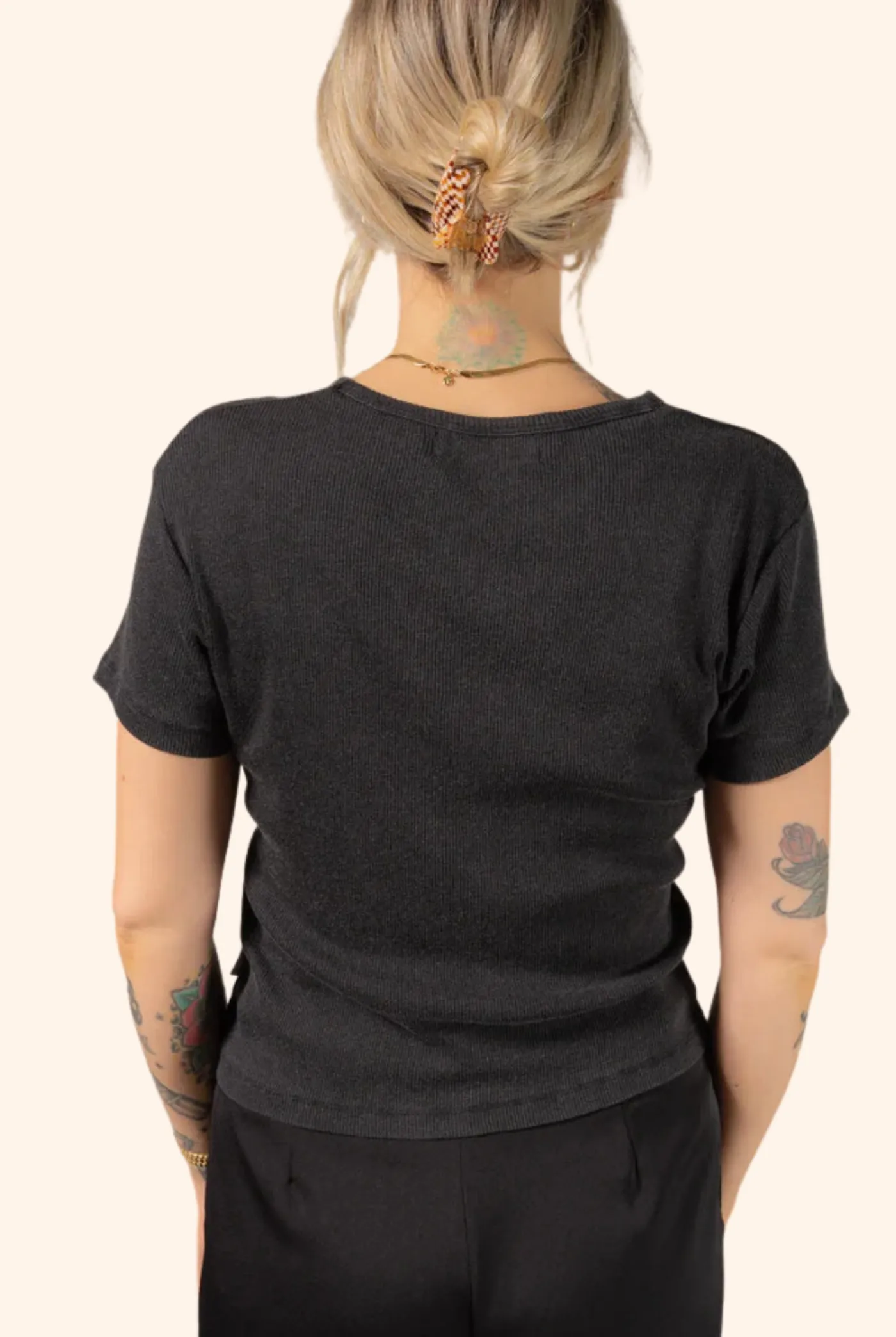 Essentials Baby Tee Black Snow