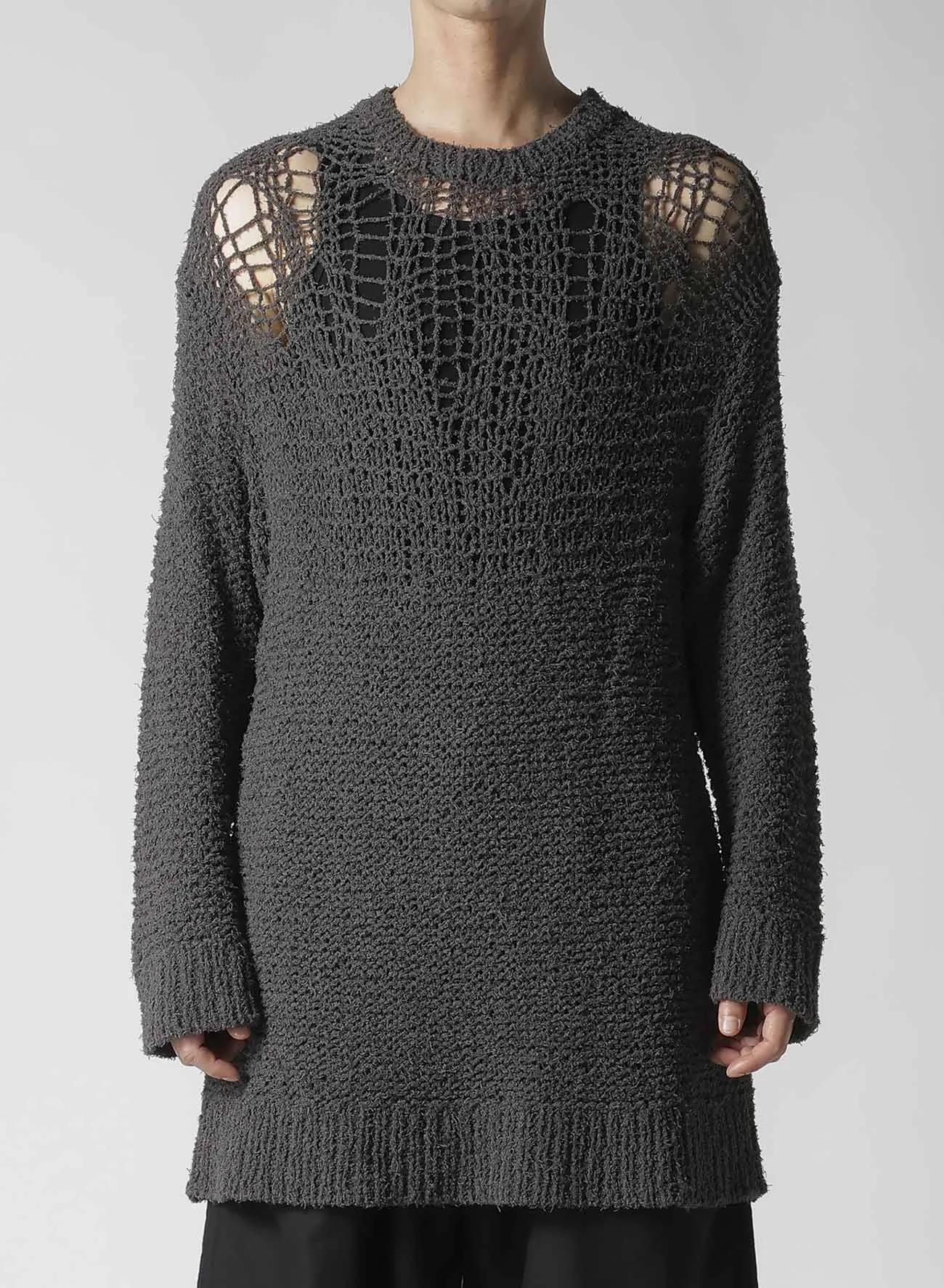 HAND KNITTED DAMAGE PROCESSED GARTER ROUND NECK LONG SLV