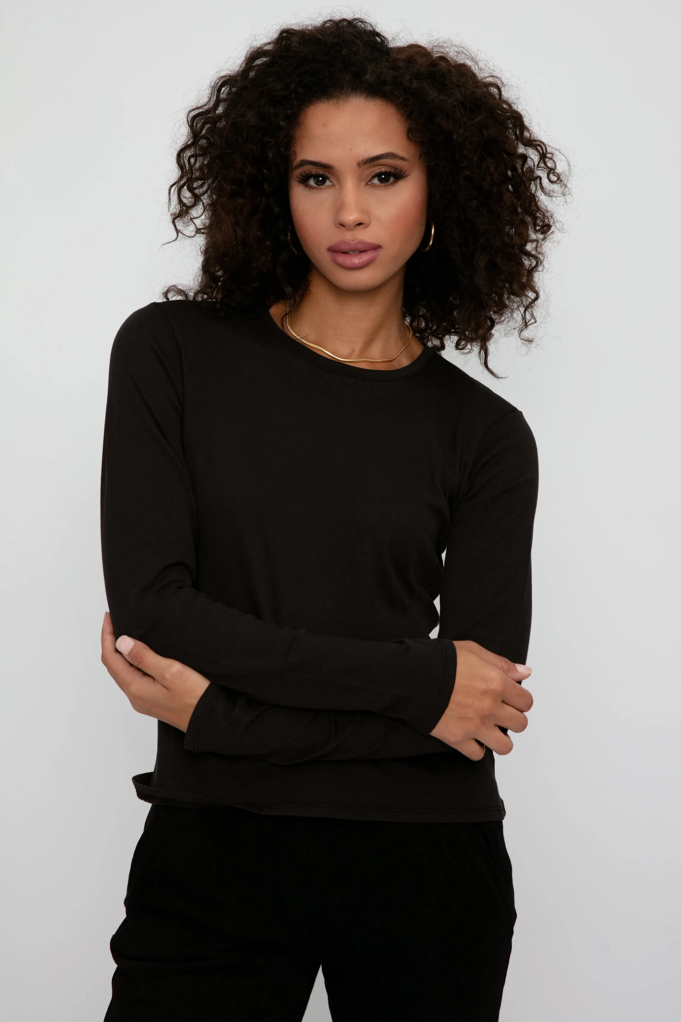 Long Sleeve Crewneck T-Shirt in Black