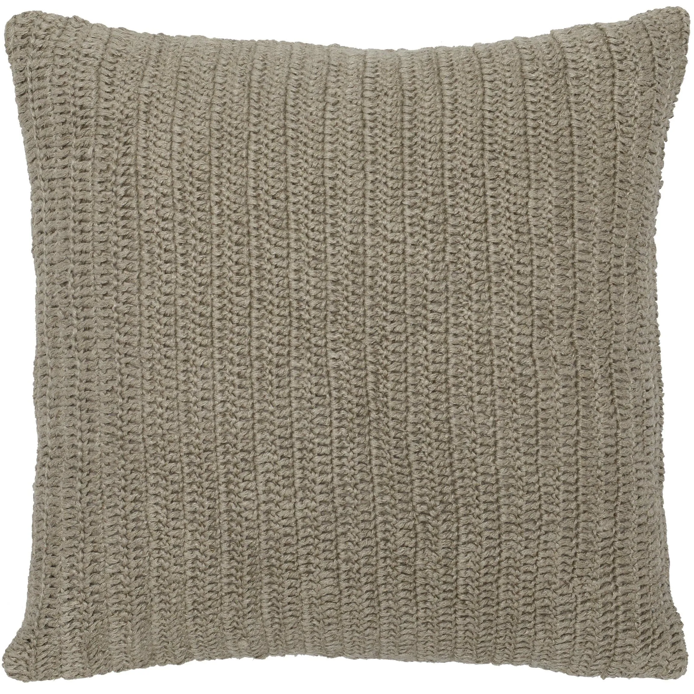 Macie Pillow, Natural